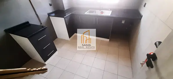 1bhk with Balcony 2 washroom available for family r43k