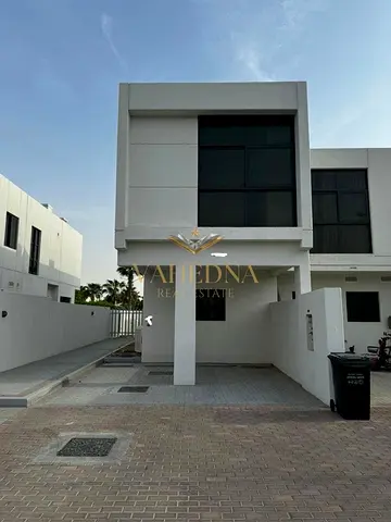 Best Value Offer 3BR + Maid Townhouse | Rented I Vacant on Transfer