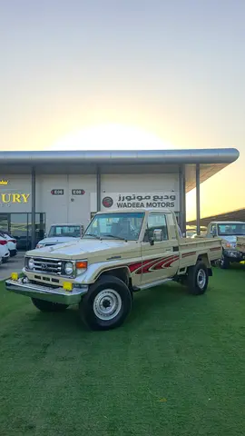 Toyota Land Cruiser 70 Series LC 79 LX 2006 - GCC Specs - Reliable Workhorse