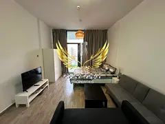 4k MONTHLY STUDIO- ROAD FACING