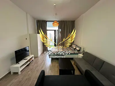 4k MONTHLY STUDIO- ROAD FACING