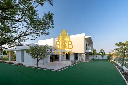 Luxury 5BR Villa with Garden & Golf Course View | Yas Island
