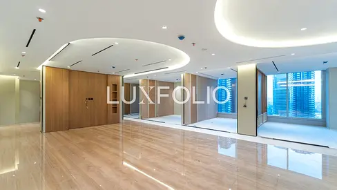Luxury Fitout | SZR, Lake View | High Floor