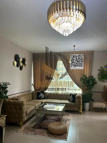 🏢✨ شقة فاخرة مجددة بالكامل للبيع في أبراج الهورايزون مع موقف خاص 🚗🔥