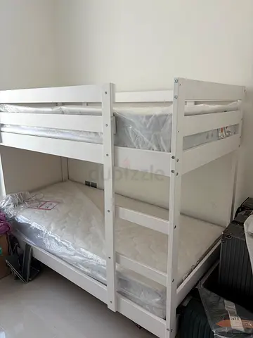 Bunk bed with 2 new mattress