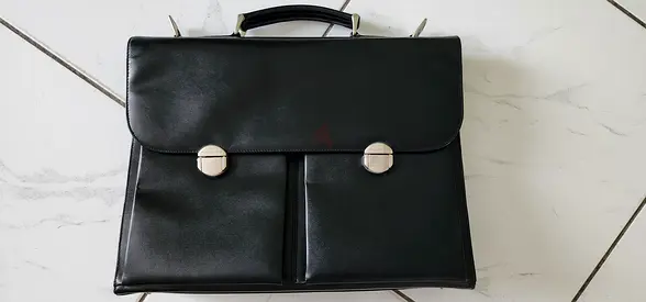 Black Leather Briefcase from Piquadro