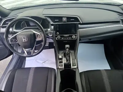2021 Honda CIVIC — фото 9