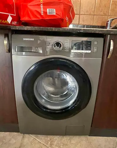Samsung Front Load Washing Machine - 8 kg good condition working Free home delivery