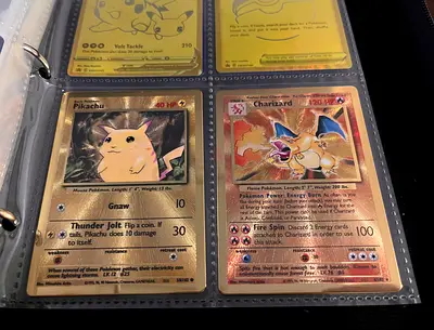 Pokémon - 25th anniversary celebrations Metal Cards. Charizard  Pikachu