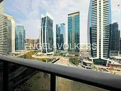 CLOSE TO METRO I VACANT I SPACIOUS I LAKE VIEW