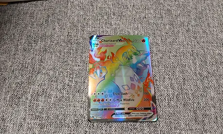 Rainbow Charizard VMAX Pokémon - Mint Condition