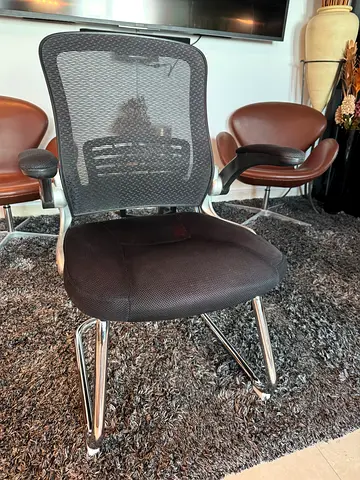 Mesh Office Visitor Chair with Chrome Frame, adjustable armrests
