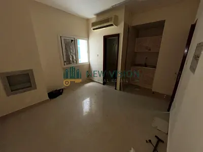 استوديو في منطقة البوطينة بسعر مميز