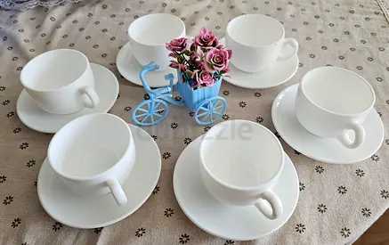 Set of 6 White Porcelain Tea Coffee Cups with Saucers