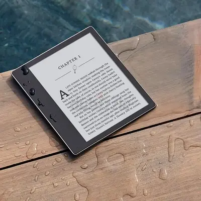 Amazon Kindle Oasis (water-resistant) e-reader - good condition