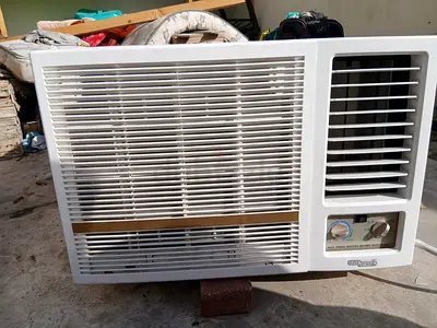 Super General 1.5TON window A/C Brand new condition Used few Months Good condition work well