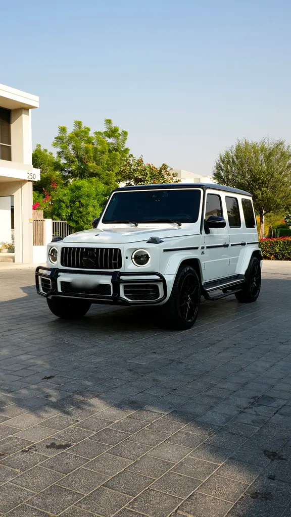 Mercedes-Benz G-Class 2022 — photo 1 of 9