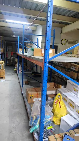Used Industrial Storage Racking Shelves - Heavy Duty Warehouse Rack
