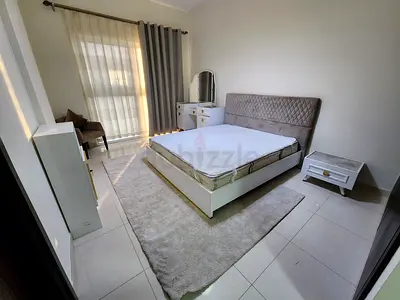 Executives flat. Ready to move in Now