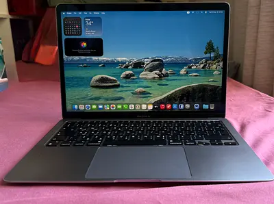 Apple MacBook Air M1 - 8GB Ram - 256 GB SSD (Space Gray)