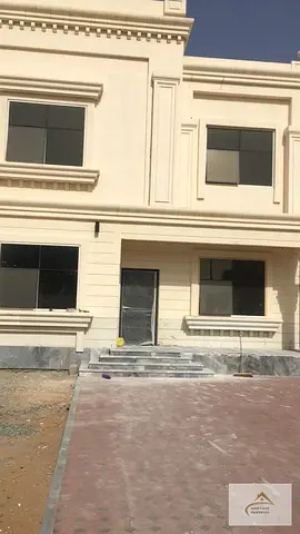 فيلتين متلاصقتين للبيع في الحوشي بموقع مميز بجانب اكسبو الجديد وتشطيبات علي حسب ذوق المشتري