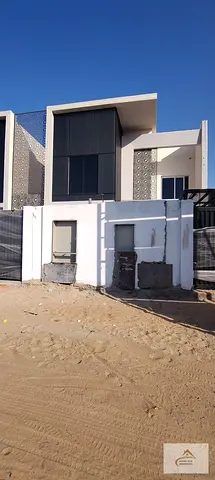 فيلا متلاصقة للبيع في السيوح بموقع مميز وتشطيبات فاخرة تملك حر لكل الجنسيات العربية
