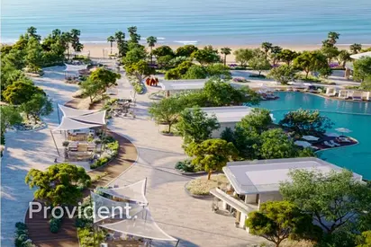 Living at the Beach with Full Sea View | Below OP