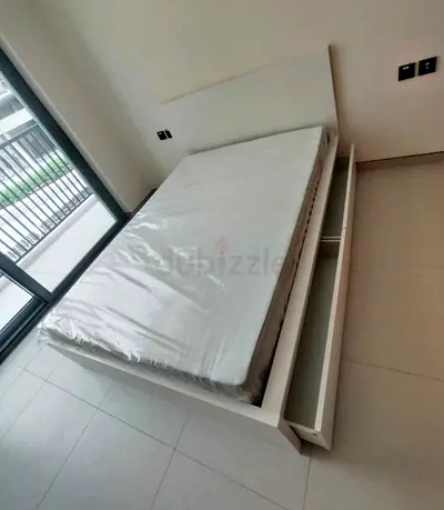 IKEA malam double‑size bed (140 × 200 cm) with 2 storage drawers underneath and an IKEA mattress ✨