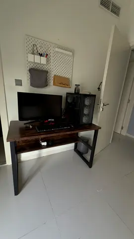Computer table for sale
