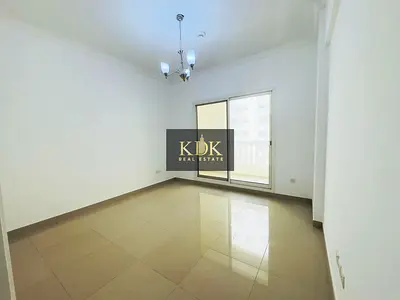 2bhk laundry plus maid room | Balcony & City View