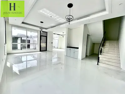 Brandnew Luxurious 5BR Modern Design Villa Specious Size with Driver Room Outside Ready