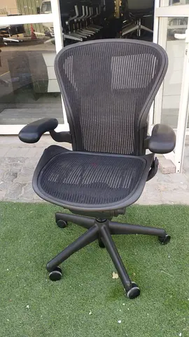 Herman Miller classic Aeron size B with out lumbar support