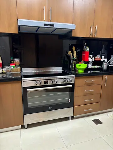 Freestanding Electric Range Cooker with - Excellent Condition
