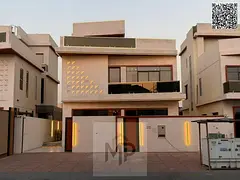 Modern design and very high-end finishes. Excellent location. Price includes registration and owners