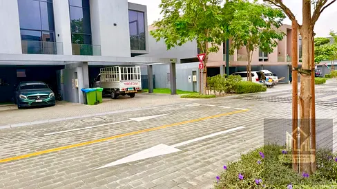 Wow Fully Furnished 2 Bhk Townhouse In Robinia Just 120K