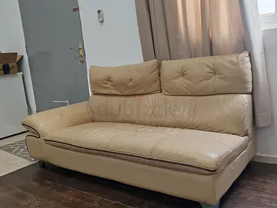 Beige Leather 3-Seater Sofa in Good Condition