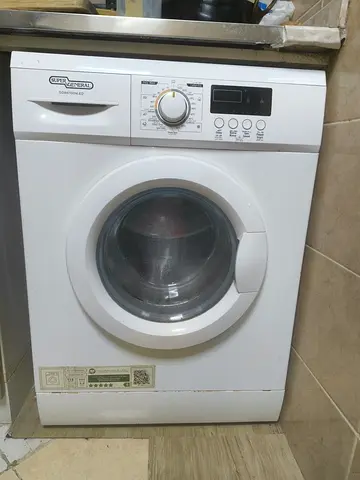 Front-load washing machine - Super General 6Kg , good working condition - Family used 320 AED fixed