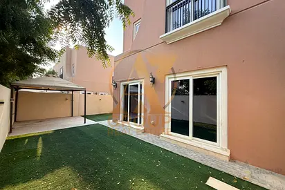 Stylish 4-Bedroom Home in Amaranta 2 – Perfect for Families