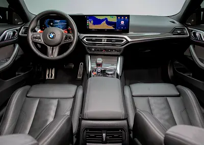 صورة 8 لـ 2024 BMW M4