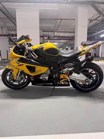 BMW S1000RR 2011 - Bumblebee
