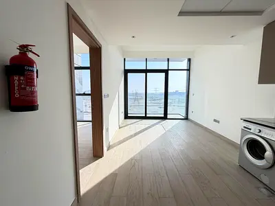 CHEAPER OFFER // FITTED KITCHEN // SPACIOUS ONE BEDROOM APARTMENT