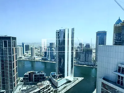 CANAL AND BURJ VIEWS | GRADE A | BRIGHT LAYOUT