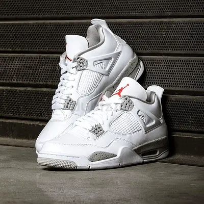Air Jordan 4 Retro Sneakers -