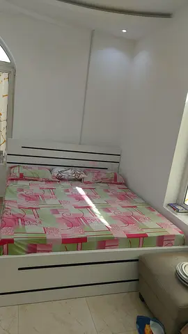 Bed and mattress