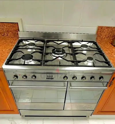 Free delivery Smeg brand top gas oven electric cooker 90 cm