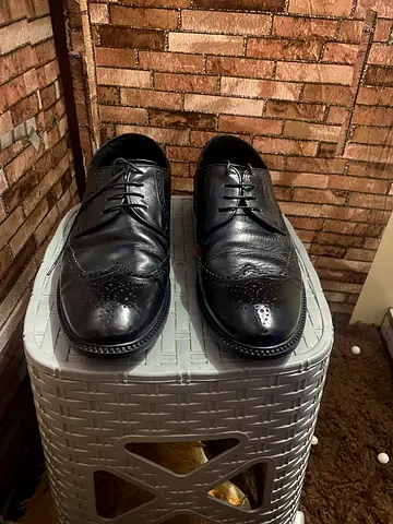 Leather Shoe For Sale