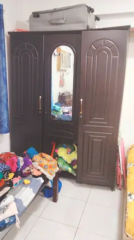 3 door cupboard