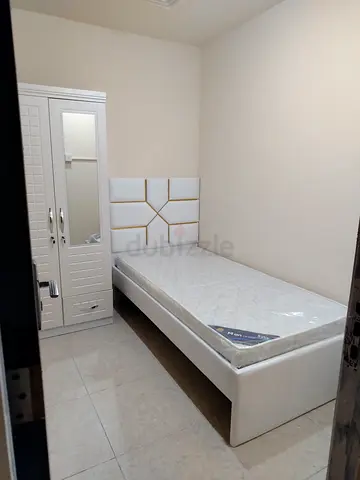 Partition space for working Lady