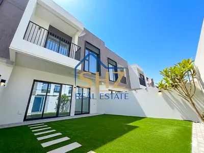 Pool View | Vacant | Landscaped | No Agents