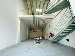 Warehouse with Mezzanine for Annual Rent – Al Jurf Industrial Area 2, Ajman 📍 Location: Al Jurf